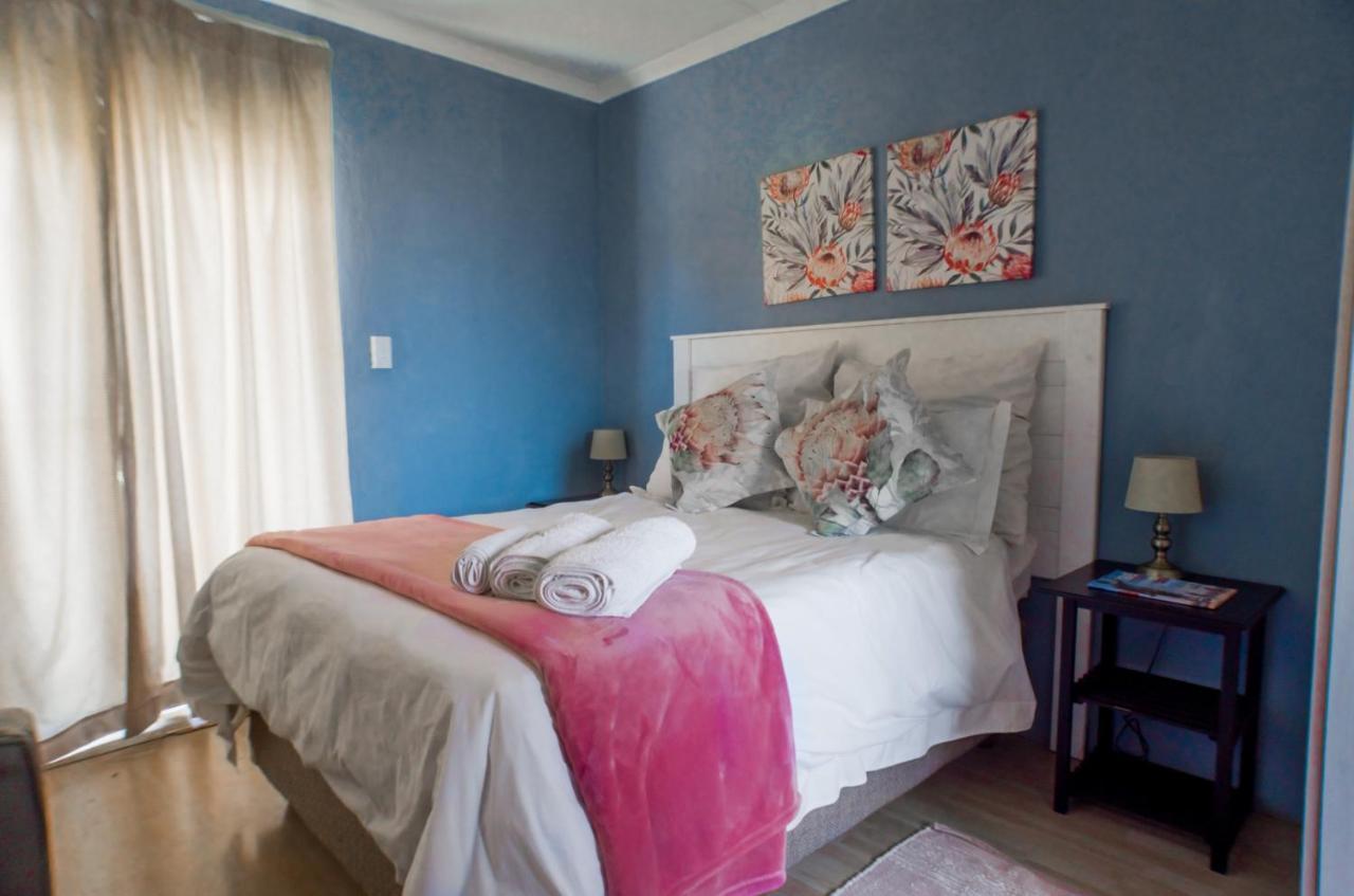 Seroloana Guest House Rustenburg Exterior foto